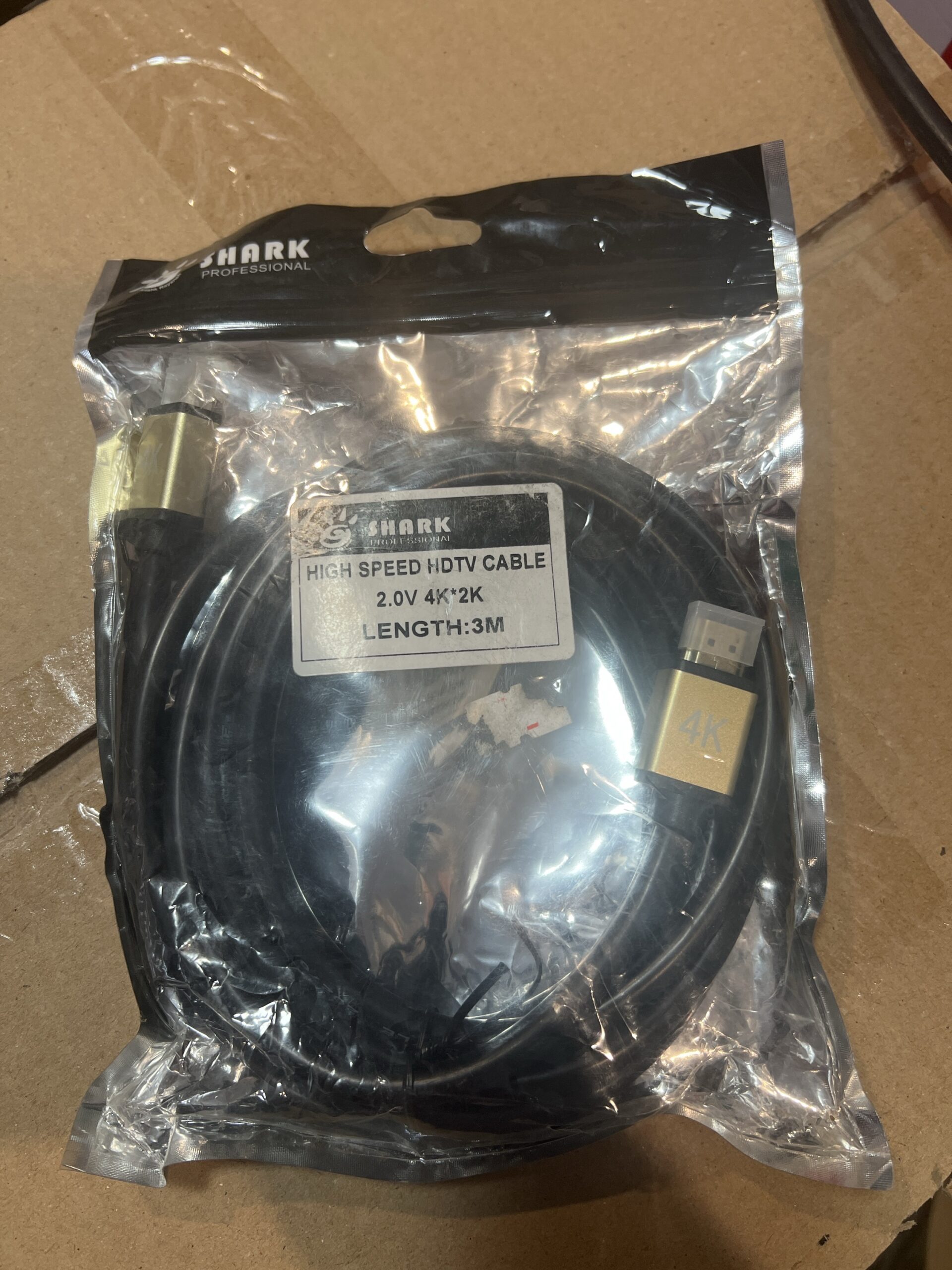 کابل vga 4k ضخیم برندshark متراژ ۳